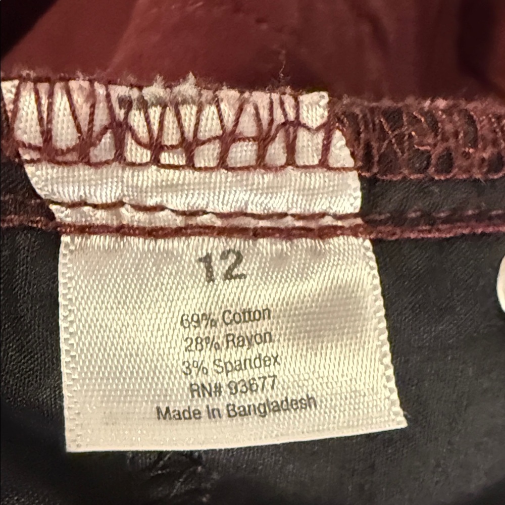 Women's Burgundy Jeans - Picture 5 of 5